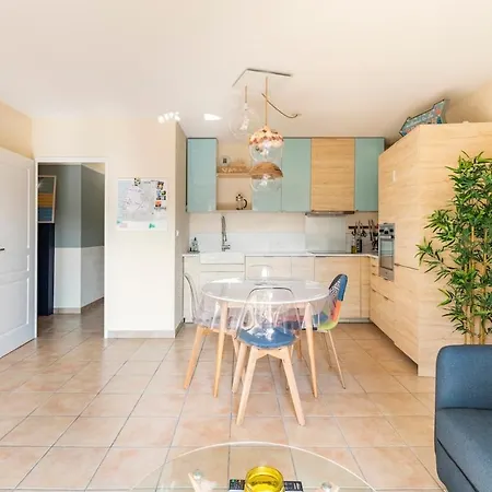 Beautiful Apartment, Terrace And Garden, Close To Beaches