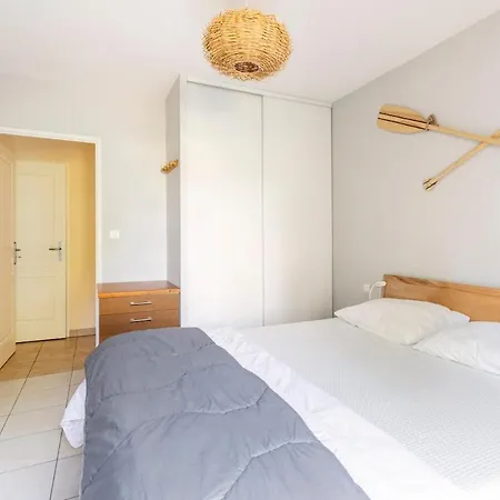 Beautiful Apartment, Terrace And Garden, Close To Beaches Apartment *